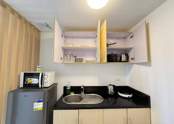 Korea Town Seaview And View Staycation 4* Manille