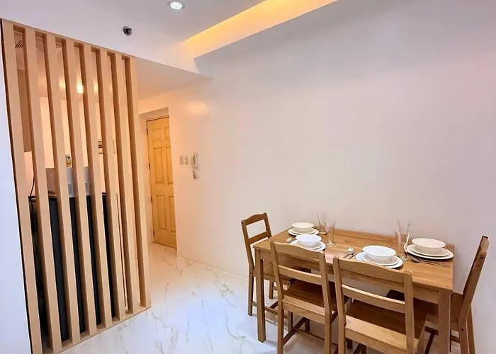 Korea Town Seaview And View Staycation Manila